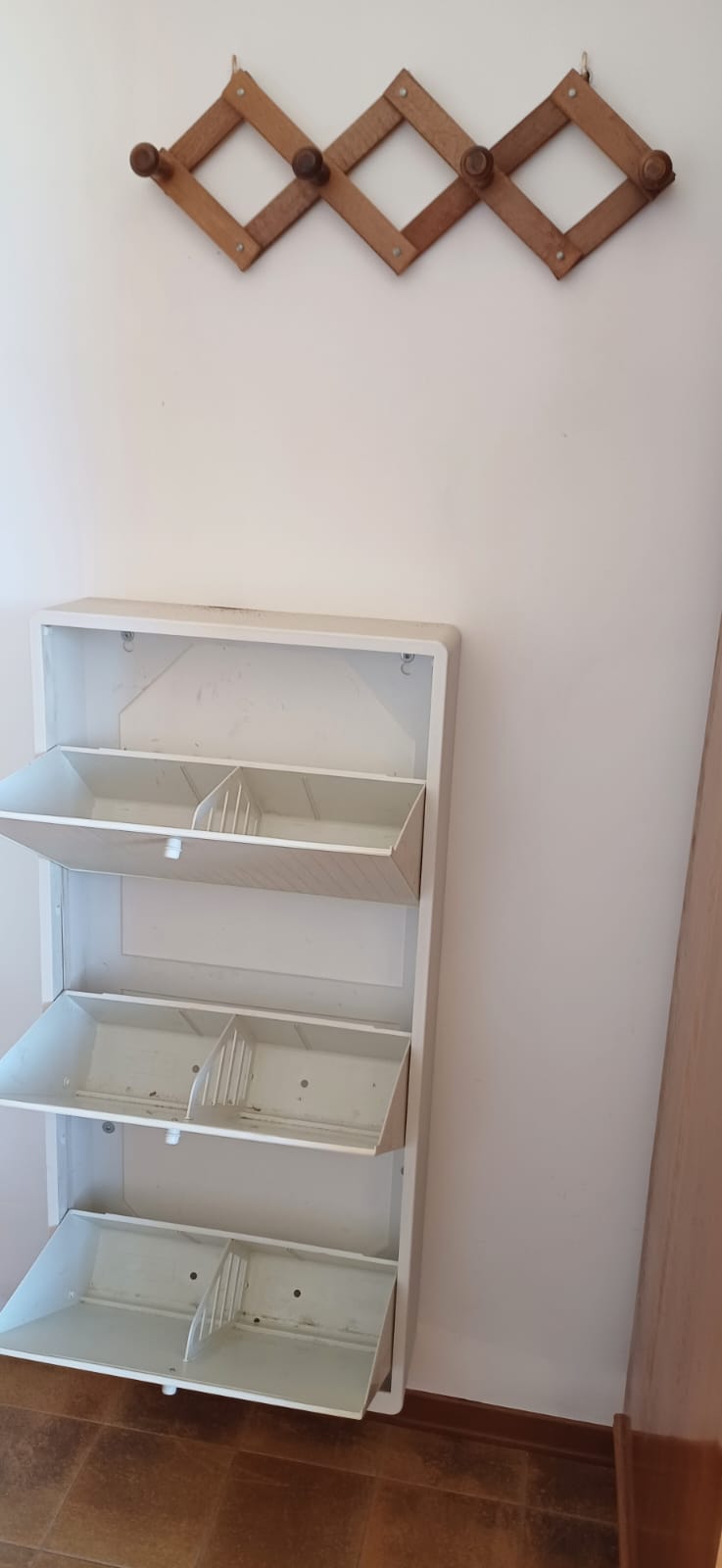 thumbnail_scarpiera.